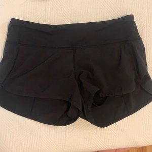Lululemon speed up shorts original 2.5 inch size 4
